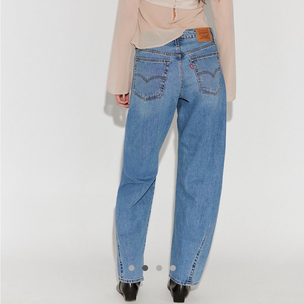 Levi’s baggy dad barrel - NWOT - Picture 2 of 5